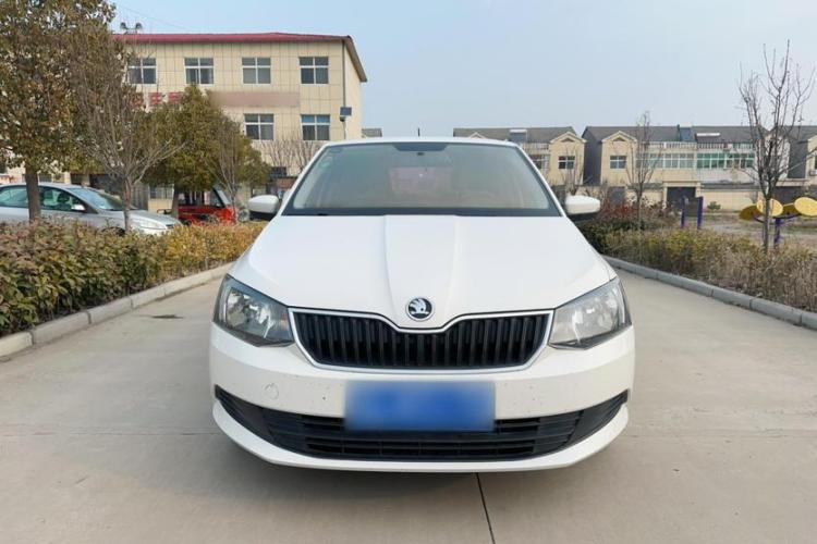 斯柯达 晶锐 2017款 1.4L 自动车享版车身外观6005