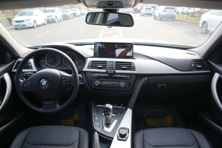 宝马3系 2015款 320Li 超悦版时尚型中控内饰7003