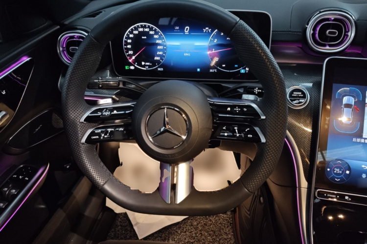 奔驰C级 2024款 改款三 C 260 L 运动版中控内饰13