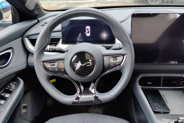 比亚迪 海豹06GT 2025款 605热浪版中控内饰13