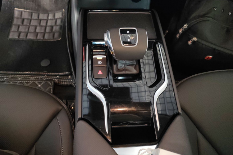 红旗E-QM5 2024款 450km 出行版局部细节18