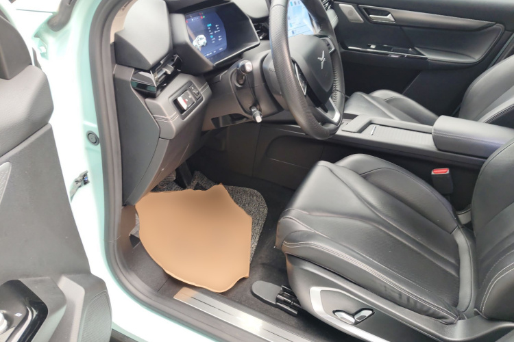 小鹏G3 2021款 G3i 520N中控内饰20