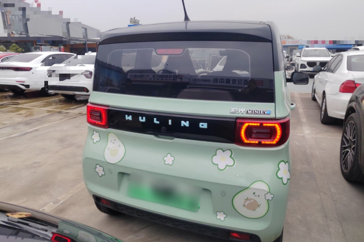 五菱汽车 宏光MINIEV 2021款 马卡龙臻享款 磷酸铁锂车身外观6004