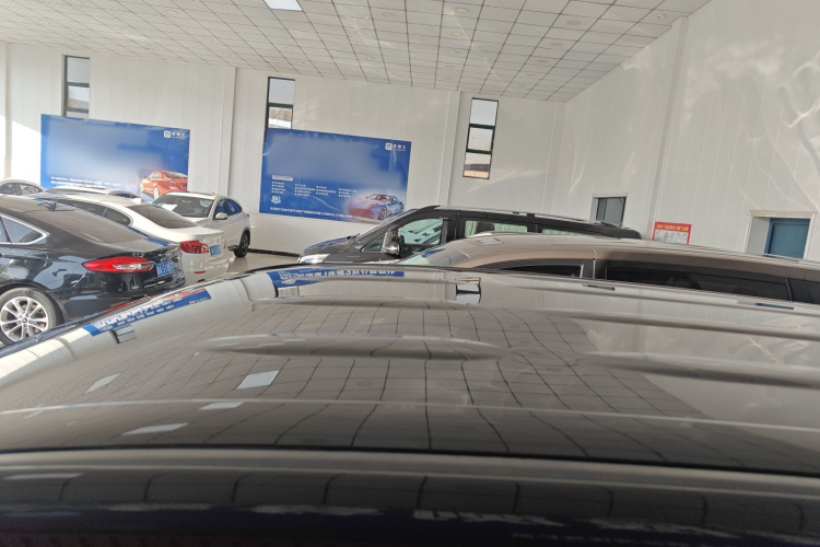 丰田 汉兰达 2022款 双擎 2.5L 四驱精英版 7座局部细节57