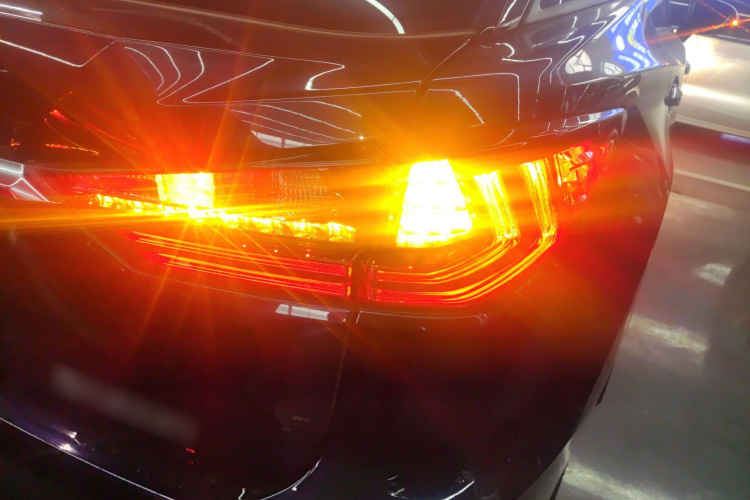 雷克萨斯RX 2016款 300 四驱典雅版 国V车身外观6006