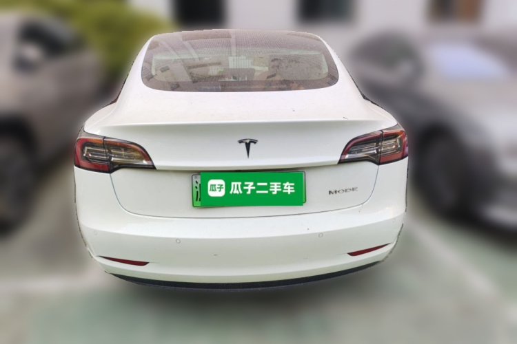 特斯拉 Model 3 2019款 标准续航后驱升级版车身外观6004