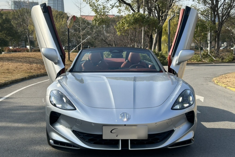 名爵 MG Cyberster 2024款 520km 传奇四驱版车身外观6002