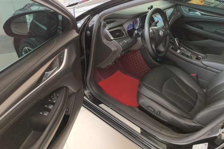 别克 君越 2019款 28T 豪华型中控内饰20