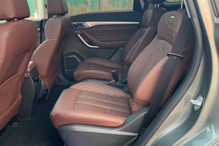 汉腾汽车 汉腾V7 2019款 1.5T 自动旗舰型 7座 国V中控内饰7004