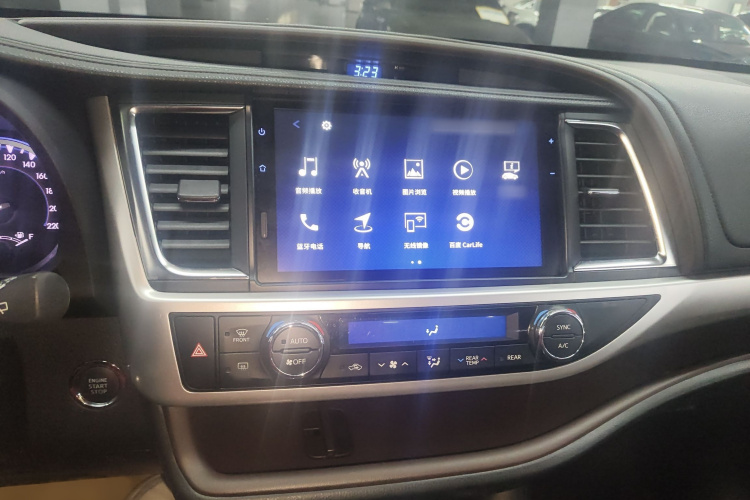 丰田 汉兰达 2018款 2.0T 四驱尊贵版 7座 国V局部细节16