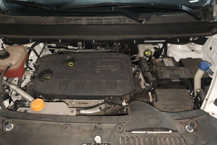 长安欧尚科尚 2022款 1.5T 自动商务型局部细节24