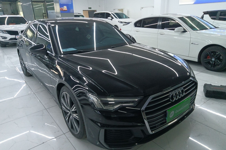 奥迪A6L 2019款 40 TFSI 豪华动感型车身外观3