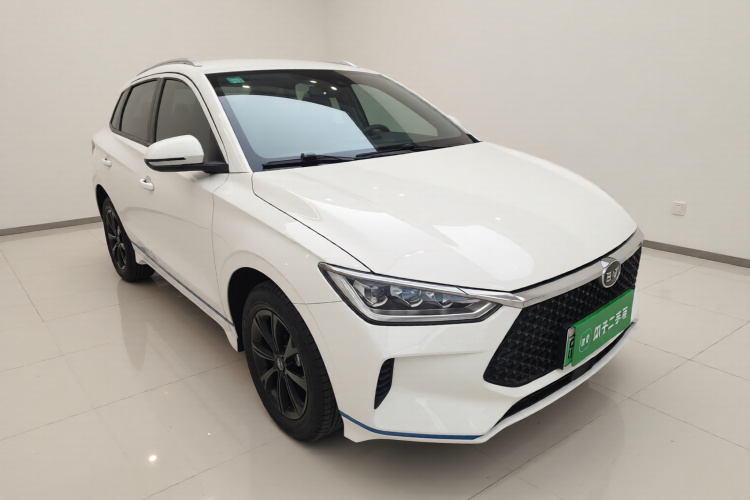 比亚迪e2 2019款 高续航版 耀·豪华型车身外观3