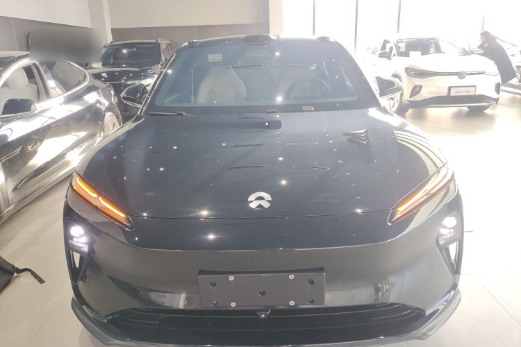 蔚来ET5T 2023款 75kWh Touring车身外观2