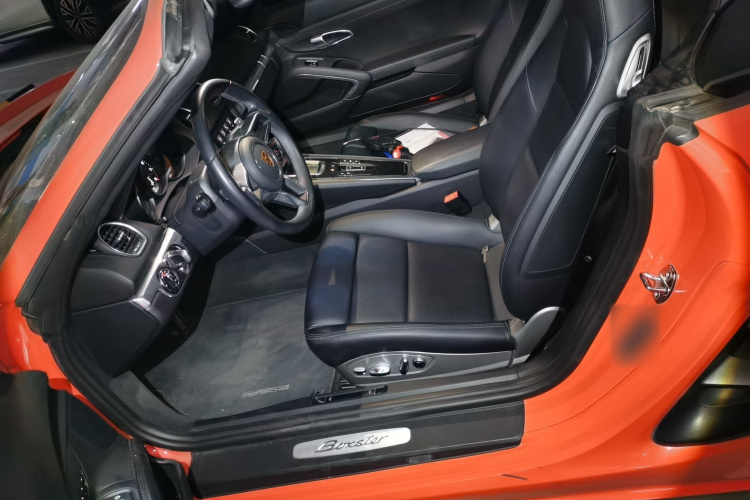 保时捷718 2022款 Boxster 2.0T中控内饰19