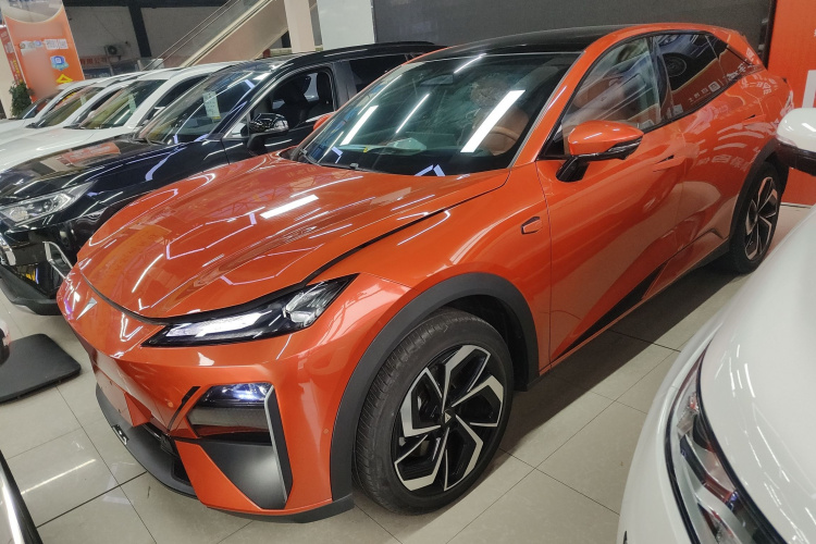 深蓝汽车 深蓝S07 2024款 215Max 乾崑智驾ADS SE增程版车身外观1