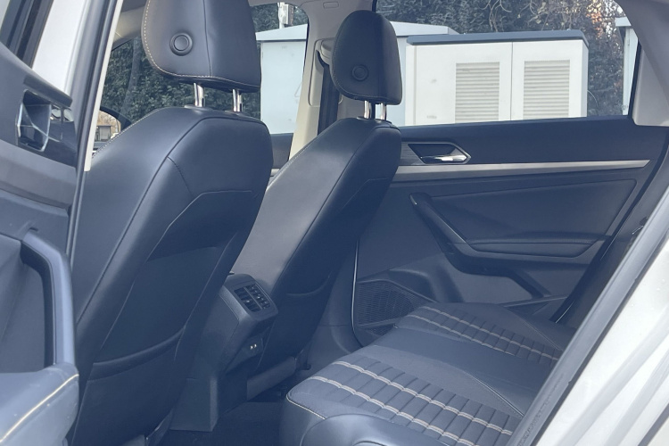 大众 朗逸 2019款 280TSI DSG舒适版 国VI中控内饰7002