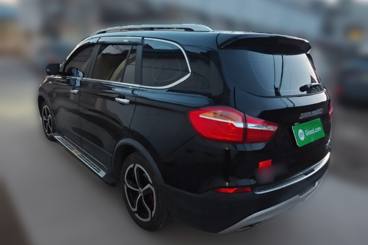 SWM斯威汽车 SWM斯威X7 2017款 1.5T 自动智享型 7座车身外观5