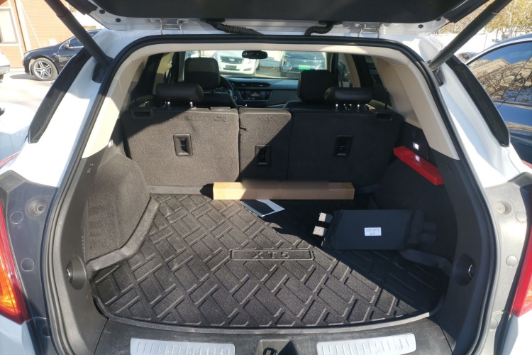 凯迪拉克XT5 2018款 28T 四驱豪华型机舱底盘23