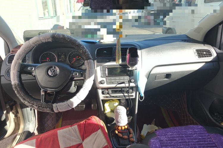 大众 2014款 1.6L Cross Polo 自动中控内饰7002