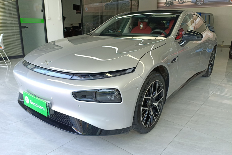 小鹏P7 2023款 P7i 702 Pro车身外观1