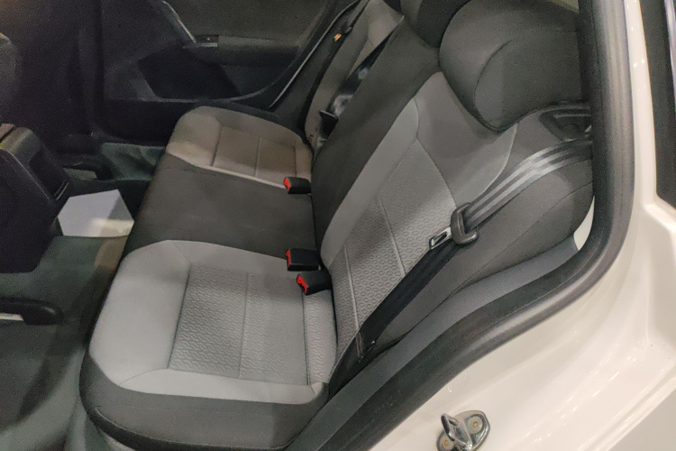 大众 朗行 2013款 1.6L 自动风尚型中控内饰7004