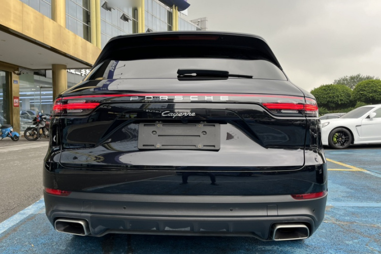 保时捷 2019款 Cayenne 3.0T车身外观6004