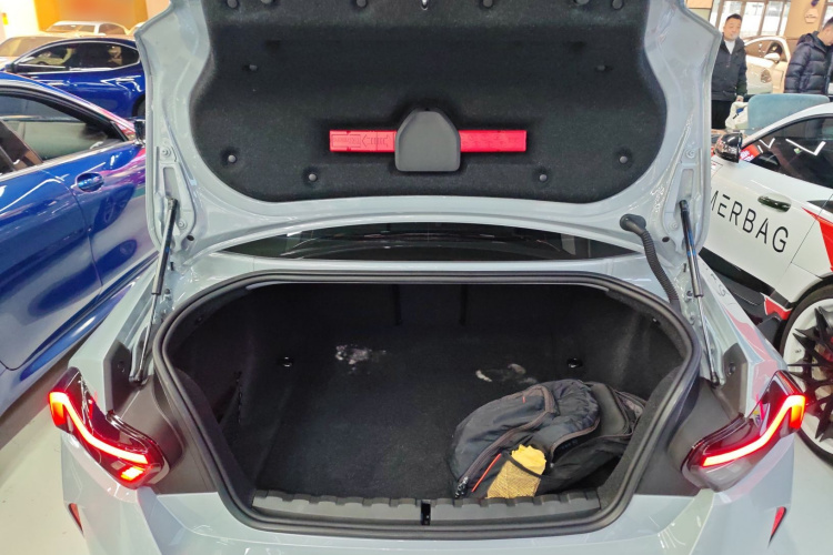 宝马2系(进口) 2023款 M240i机舱底盘23