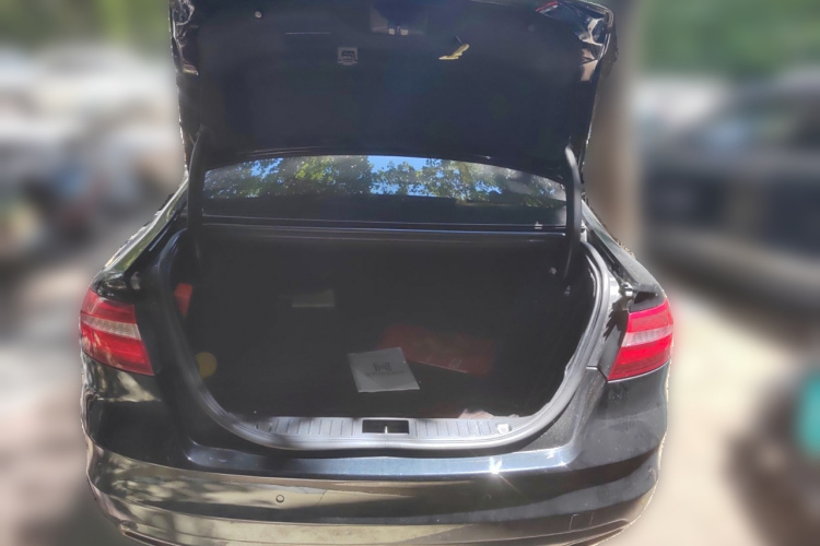 福特 金牛座 2017款 EcoBoost 245 时尚型局部细节23