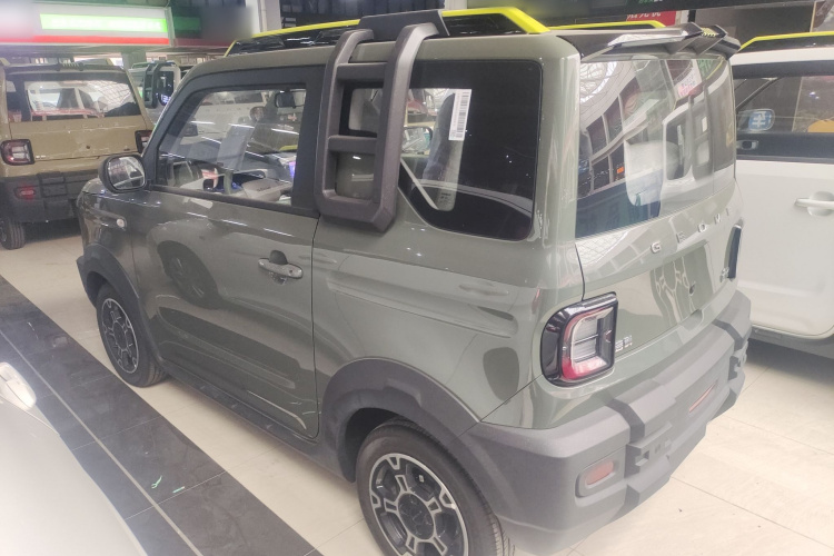 吉利银河 2025款 210km 熊猫骑士车身外观4