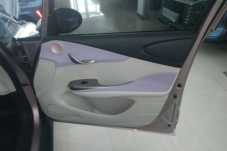 比亚迪 海豚 2021款 401km 骑士版中控内饰7005