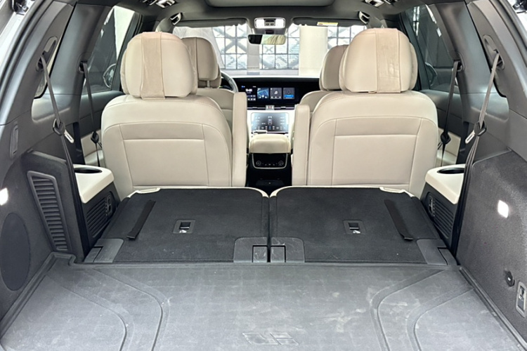 理想汽车 理想ONE 2021款 增程6座版中控内饰7007