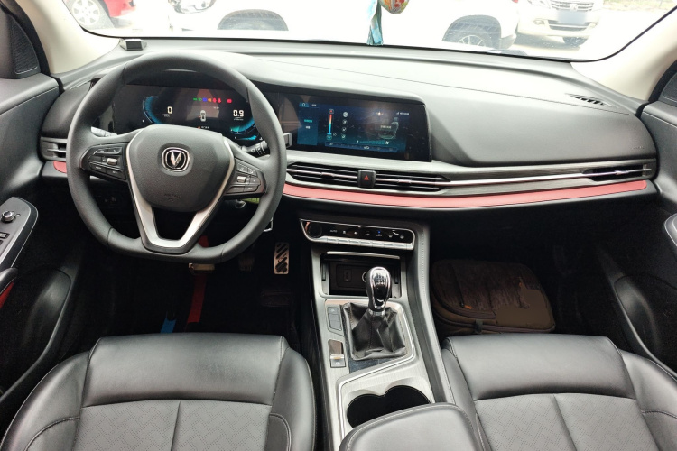 长安CS55PLUS 2020款 1.5T 手动炫色型中控内饰12