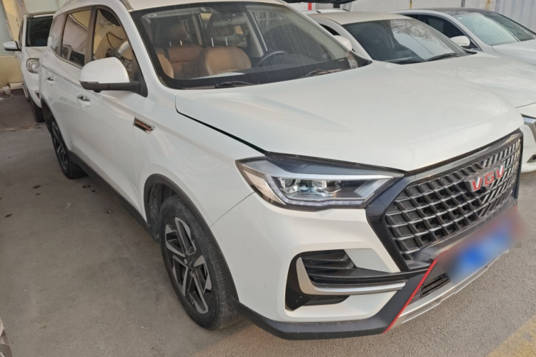 中国重汽VGV VGV U75PLUS 2021款 2.0TGDI 奇趣山地版 7座车身外观3