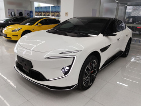 阿维塔12 2024款 650 三激光四驱GT版