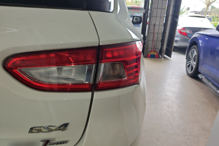 广汽传祺 传祺GS4 2017款 235T G-DCT两驱精英版车身外观6001