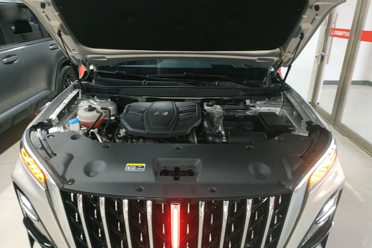 红旗HS5 2023款 2.0T 旗享Pro版机舱底盘24