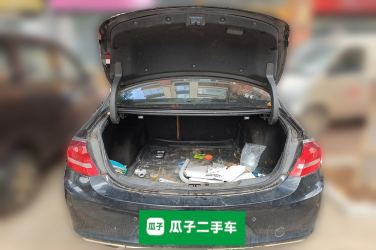 别克 君越 2018款 28T 精英型中控内饰23