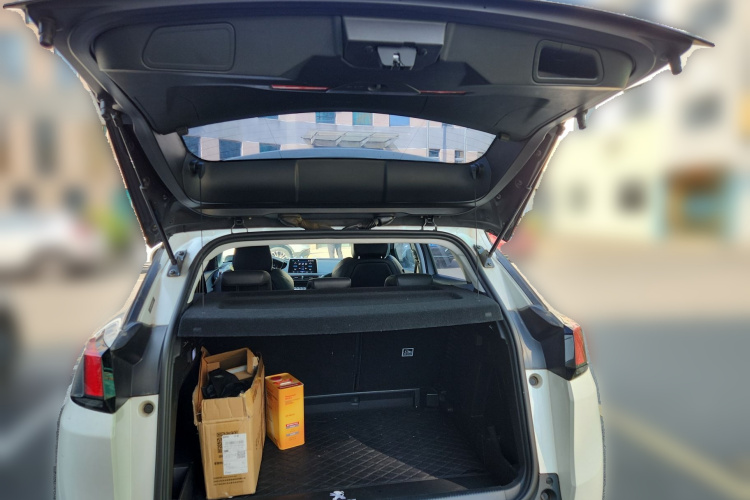 标致4008 2017款 350THP 豪华版中控内饰23