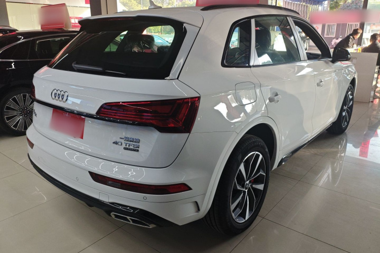 奥迪Q5L 2024款 40 TFSI 豪华动感型车身外观6003
