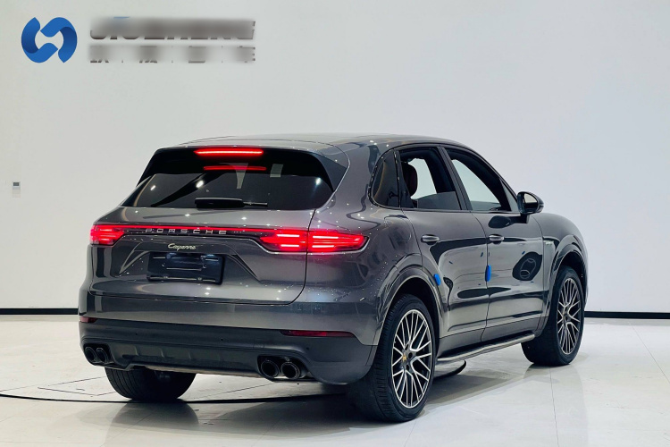 保时捷 Cayenne新能源 2022款 Cayenne E-Hybrid 2.0T 铂金版车身外观6003