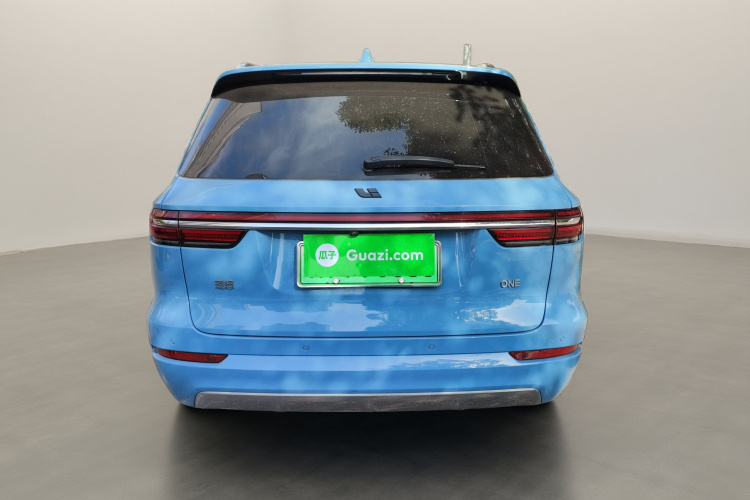 理想汽车 理想ONE 2021款 增程6座版车身外观6