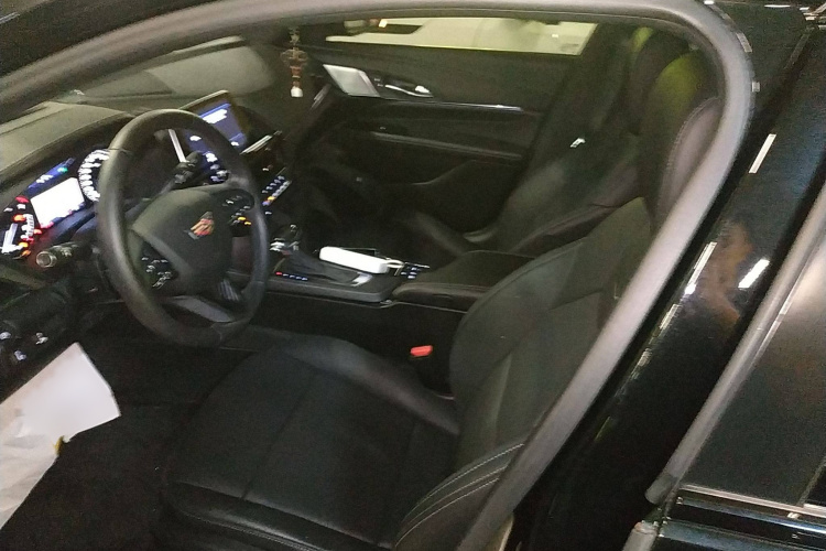 凯迪拉克CT4 2023款 25T 豪华型局部细节19