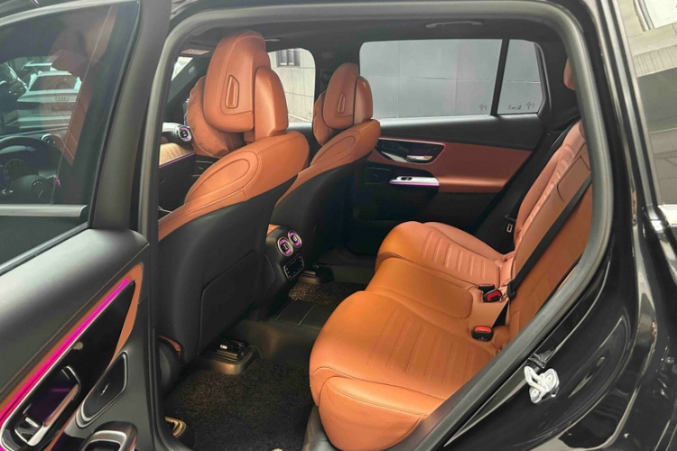 奔驰GLC 2025款 GLC 300 L 4MATIC 动感型 5座中控内饰7004