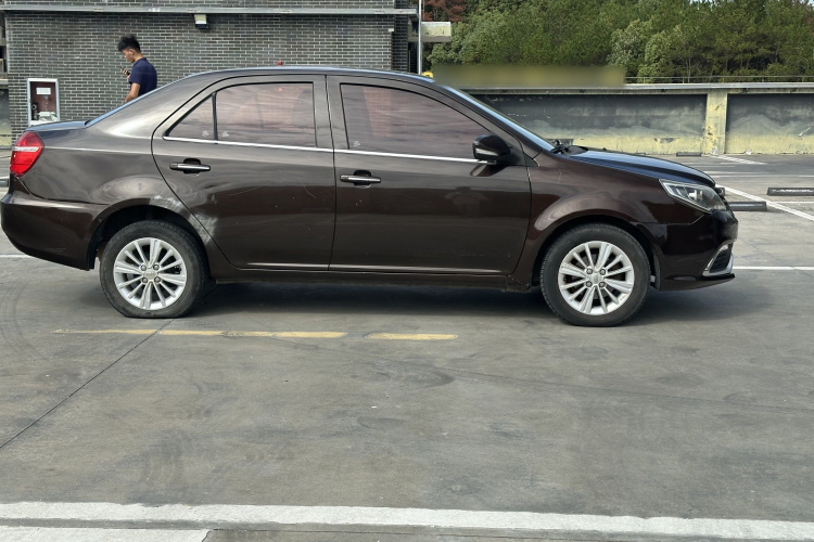 吉利汽车 金刚 2016款 1.5L 手动精英型车身外观6004