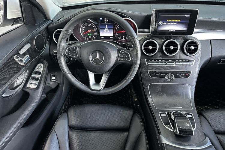 奔驰C级 2016款 C 200 L 运动型中控内饰7005