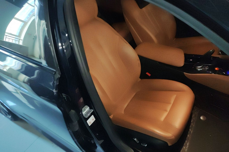 宝马5系 2018款 改款 530Li xDrive M运动套装局部细节41