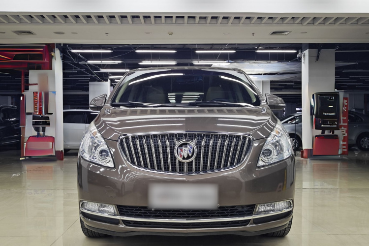 别克GL8 2015款 2.4L 豪华商务尊享版车身外观6001