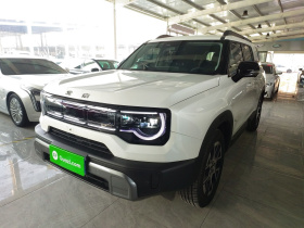 北京越野 北京BJ30 2026款 旅行家 1.5T DCT两驱进阶版