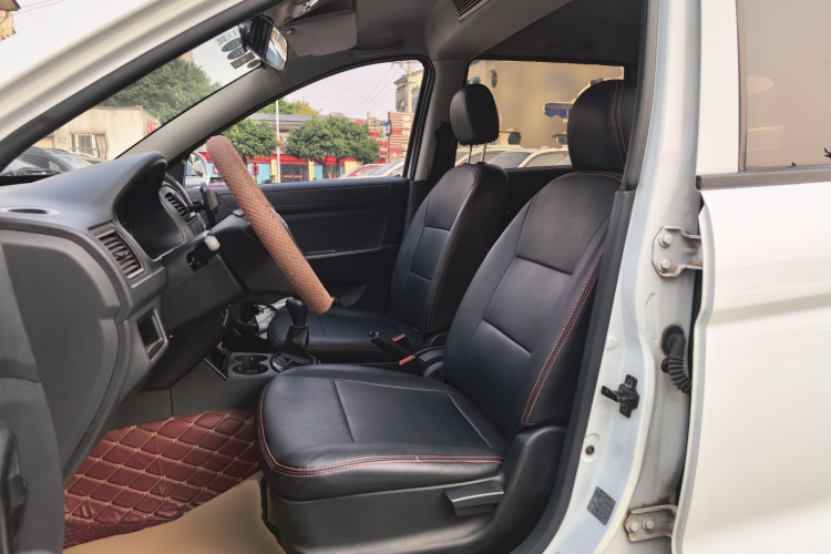 东风风光 风光330 2014款 1.5L手动标准型DK15-02中控内饰19